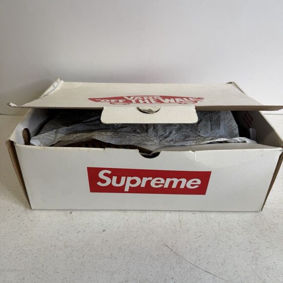 Supreme x Sk8-Hi Reissue Pro Playboy Shoes main image 8